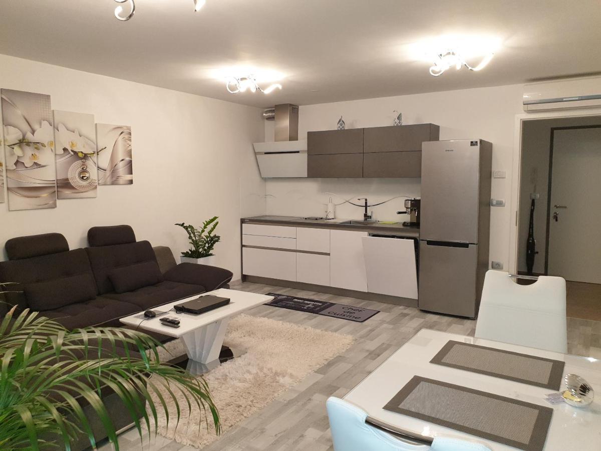 Apartment Val Koper Bagian luar foto